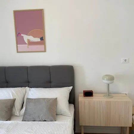 Apartments Ula Vodice Extérieur photo