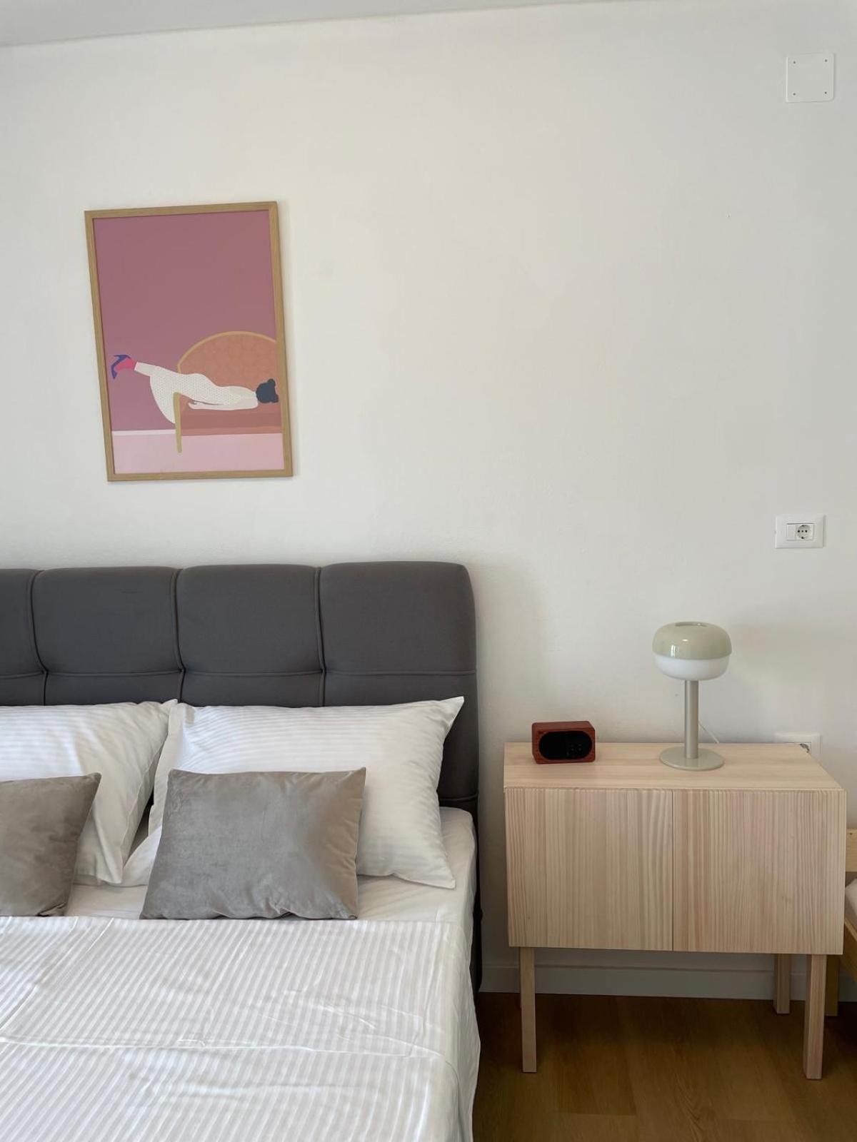 Ula Apartment *