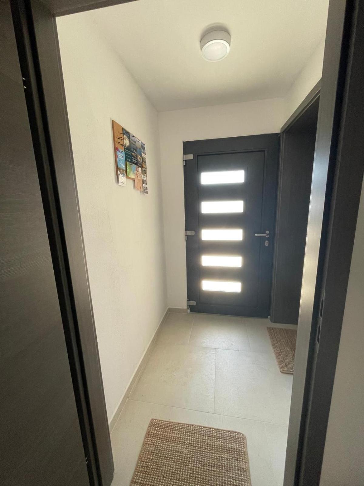Ula Apartment