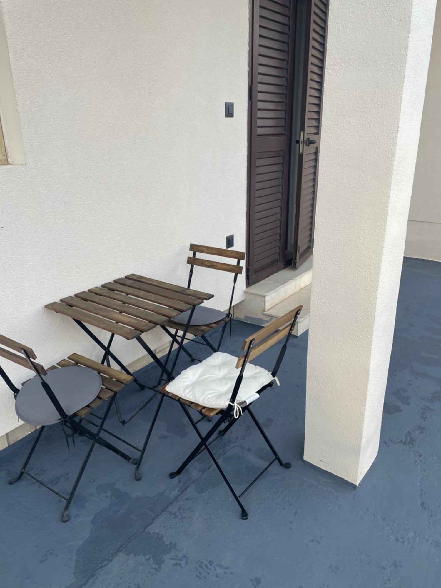 Ula Apartment